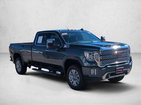 Used 2020 GMC Sierra 2500 Denali w/ Denali Ultimate Package AWD/4WD image 3