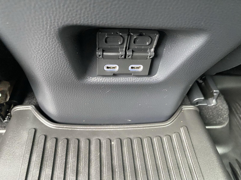 Used 2025 Toyota RAV4 XLE w/ Convenience Package AWD/4WD image 50