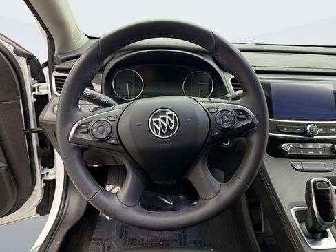 Used 2018 Buick LaCrosse Essence image 12