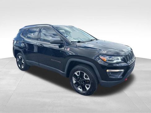 Used 2018 Jeep Compass Trailhawk w/ Leather Interior Group AWD/4WD image 7