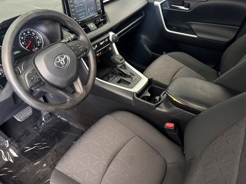 Certified 2020 Toyota RAV4 XLE FWD image 9