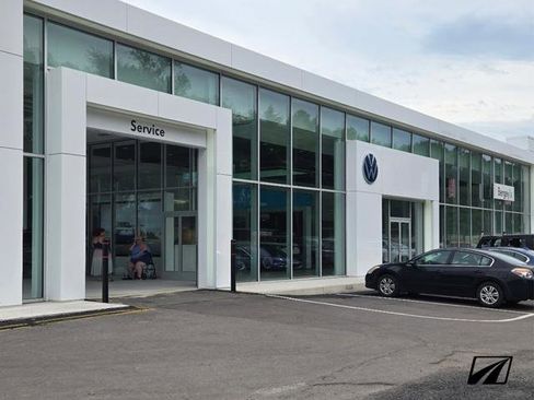 New 2026 Volkswagen Taos SEL image 23