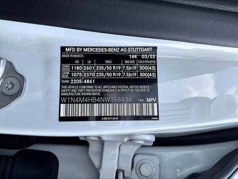 Used 2022 Mercedes-Benz GLB 250 4MATIC image 21