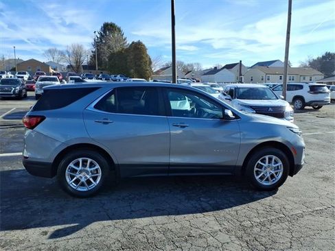 Used 2024 Chevrolet Equinox LT w/ LPO, Floor Liner Package image 3