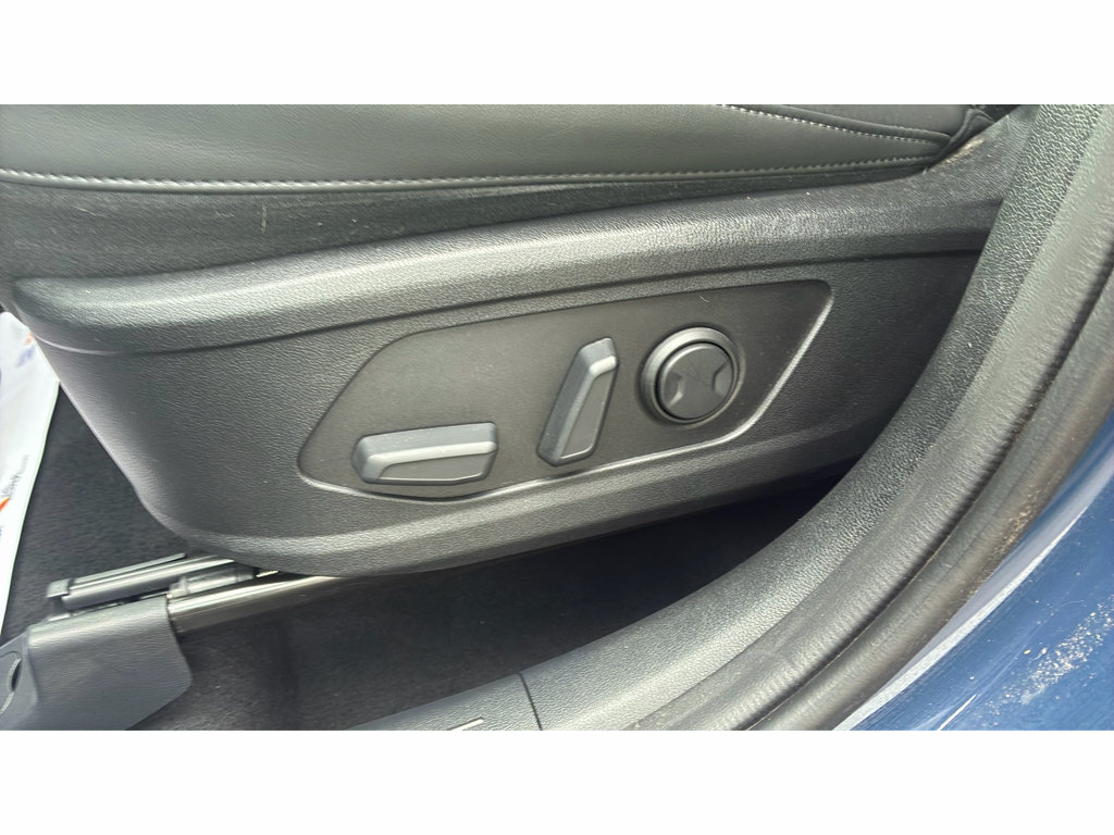 Used 2025 Kia Sorento S FWD image 14