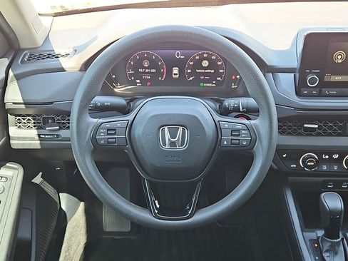 Certified 2024 Honda Accord EX image 27