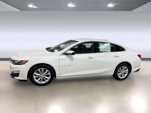 Used 2025 Chevrolet Malibu LT FWD image 2