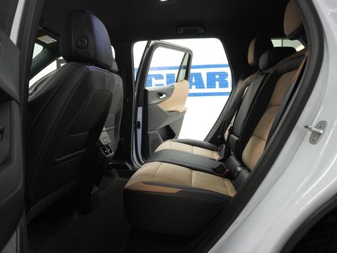 New 2026 Chevrolet Equinox ACTIV w/ Convenience Package III FWD image 42