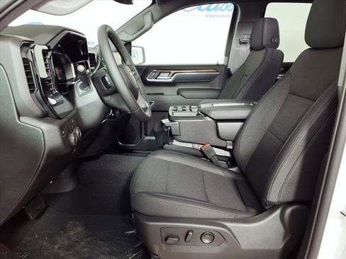 New 2026 Chevrolet Silverado 1500 LT image 8