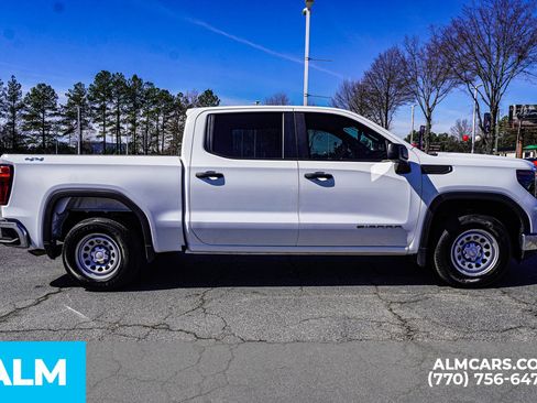 Used 2024 GMC Sierra 1500 Pro w/ Pro Value Package image 11