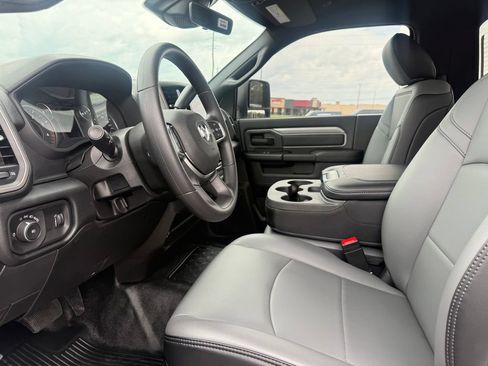 New 2026 RAM 3500 Tradesman AWD/4WD image 4