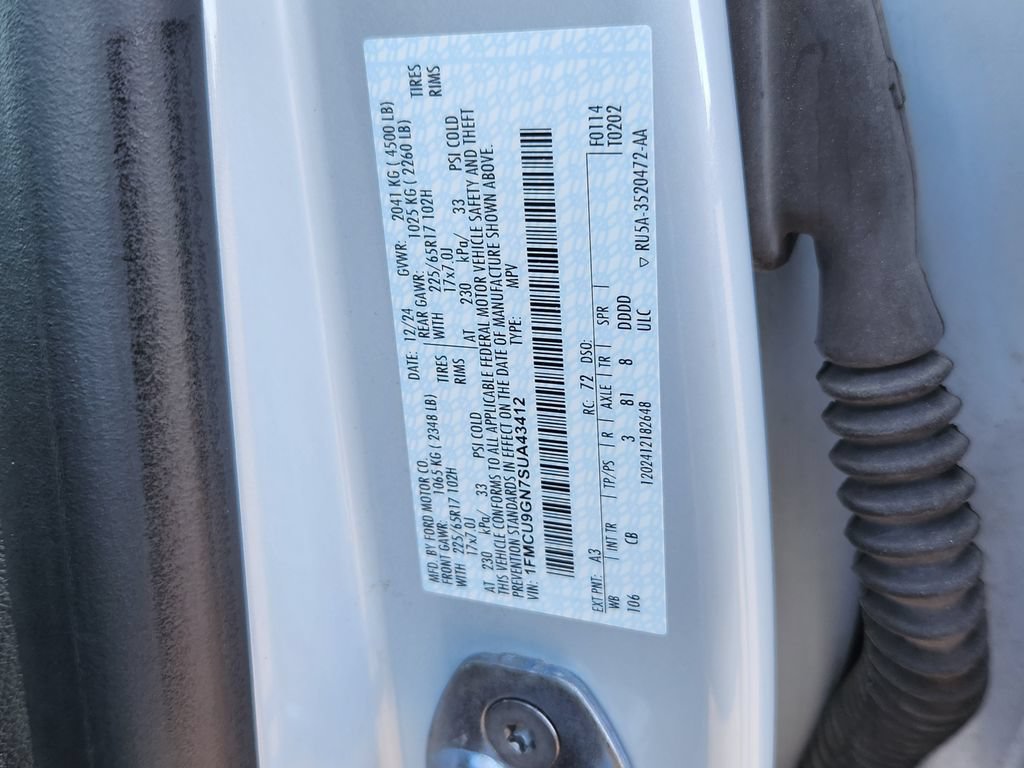 Used 2025 Ford Escape Active AWD/4WD image 39