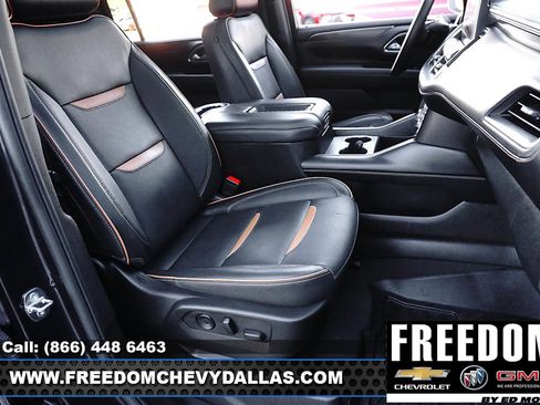 Used 2024 GMC Yukon XL AT4 image 12