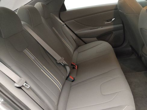 Used 2023 Hyundai Elantra SEL w/ Convenience Package FWD image 19