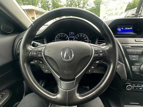 Used 2018 Acura ILX FWD image 10