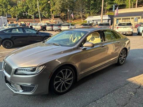 Used 2019 Lincoln MKZ Reserve w/ Reserve Plus Package FWD image 6