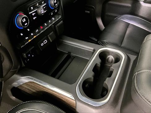 Used 2021 Chevrolet Silverado 1500 LT Trail Boss w/ Convenience Package II AWD/4WD image 15