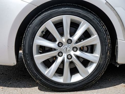 Used 2016 Lexus IS 200t image 58