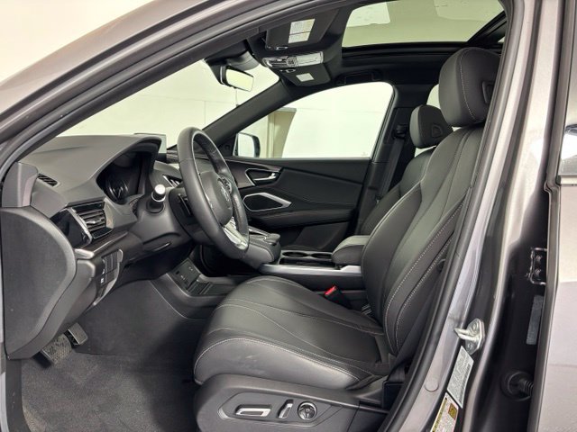 Used 2025 Acura RDX SH-AWD image 11
