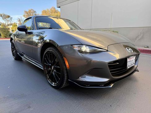 Used 2017 MAZDA MX-5 Miata RF Club w/ Brembo/BBS Package image 17