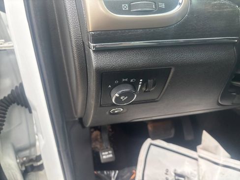 Used 2014 Jeep Grand Cherokee Limited w/ Trailer Tow Group IV image 22