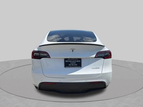 Used 2021 Tesla Model Y Performance AWD/4WD image 4