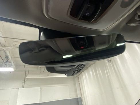 Used 2017 Volvo S60 T5 Inscription w/ Convenience Package image 25