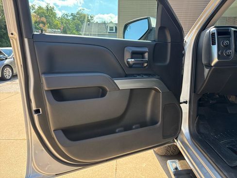 Used 2017 Chevrolet Silverado 1500 LT w/ All Star Edition AWD/4WD image 9