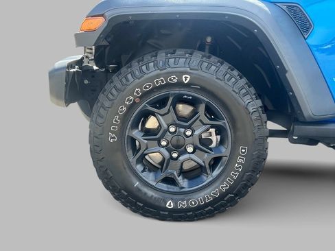 Certified 2023 Jeep Wrangler Unlimited w/ Cold Weather Group AWD/4WD image 9