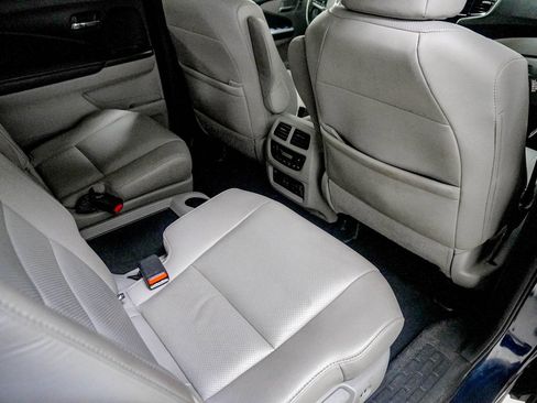 Used 2022 Honda Pilot Elite image 36