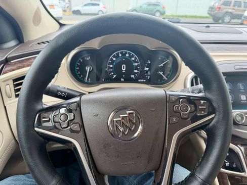 Used 2014 Buick LaCrosse Premium FWD image 34