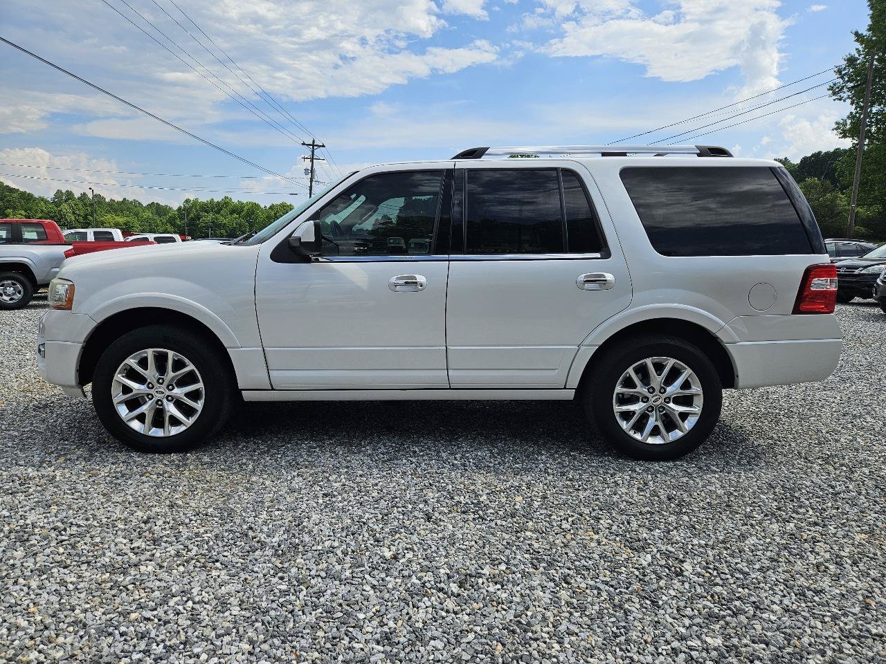 Used 2017 Ford Expedition Limited w/ Equipment Group 301A RWD image 5