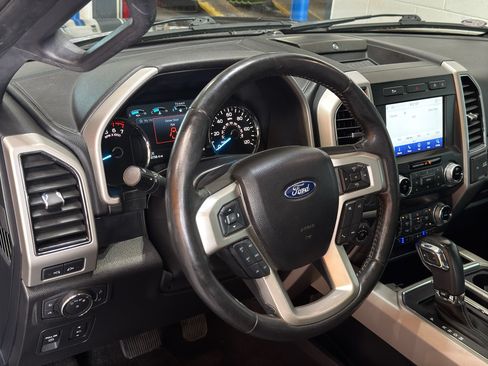 Used 2020 Ford F150 Lariat w/ Equipment Group 502A Luxury AWD/4WD image 16