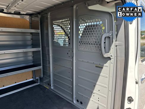 Used 2020 Nissan NV 3500 SL w/ Navigation Package image 18