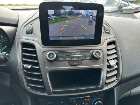 Used 2022 Ford Transit Connect XLT FWD image 17