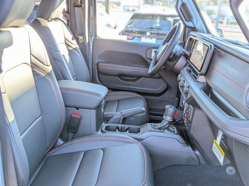 New 2026 Jeep Gladiator Rubicon image 17