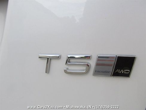 Used 2017 Volvo S60 T5 Inscription image 10