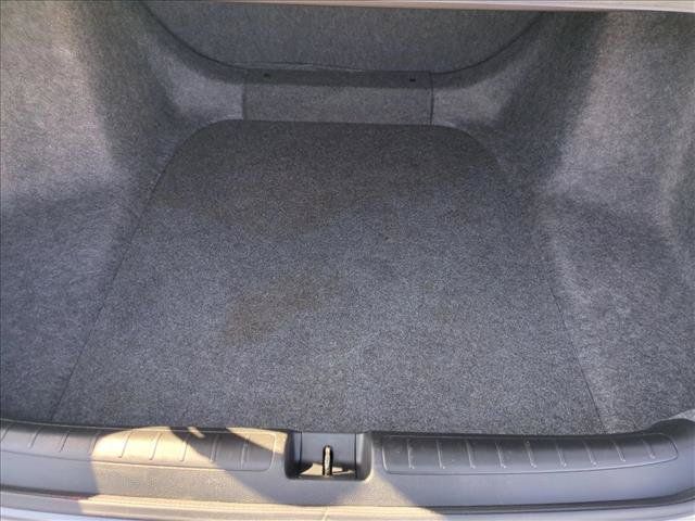 Used 2018 Honda Accord LX image 6