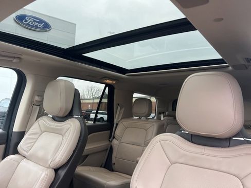 Used 2024 Lincoln Navigator Reserve image 25