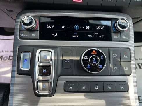 Used 2024 Hyundai Palisade Calligraphy image 35