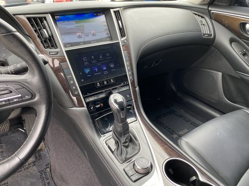 Used 2019 INFINITI Q50 Luxe w/ Essential Package (3.0T Luxe) RWD image 12