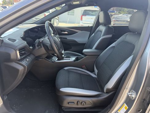 Used 2024 Buick Envista Preferred w/ Convenience I Package FWD image 13