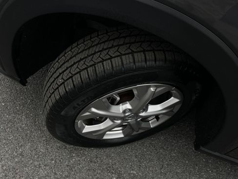 Used 2024 Honda HR-V LX image 12