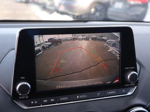 Used 2021 Nissan Sentra SV image 16