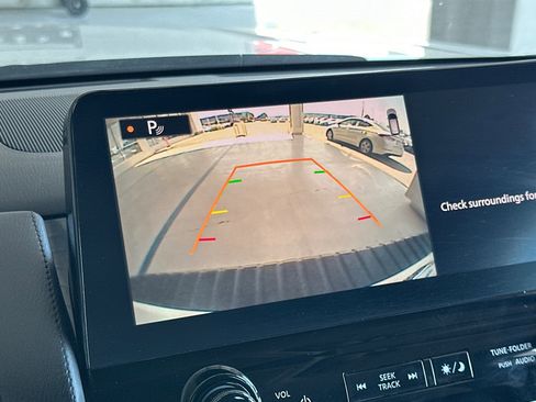 Certified 2022 Nissan Armada SV w/ SV Appearance Package image 20