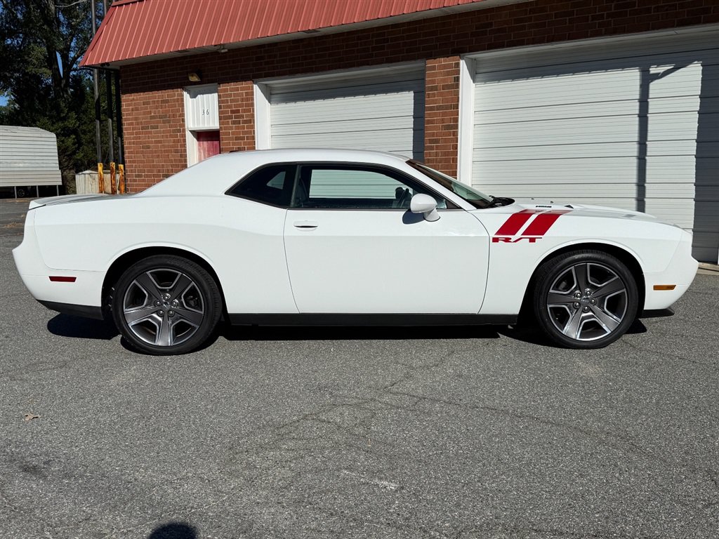 Used 2012 Dodge Challenger R/T RWD image 35