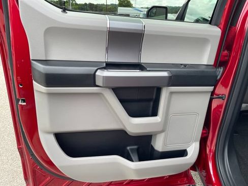 Used 2019 Ford F150 XLT w/ Equipment Group 302A Luxury AWD/4WD image 29