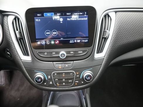 Used 2023 Chevrolet Malibu LT FWD image 4