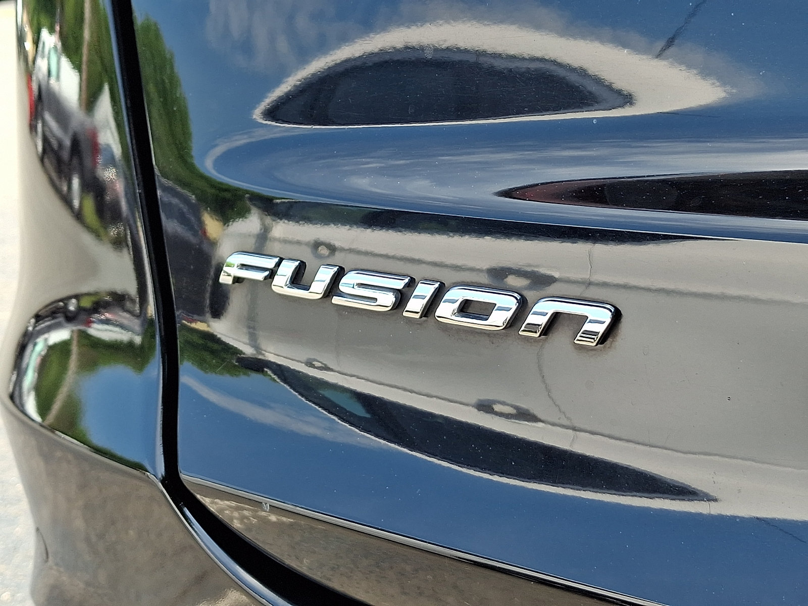 Used 2020 Ford Fusion SE FWD image 9