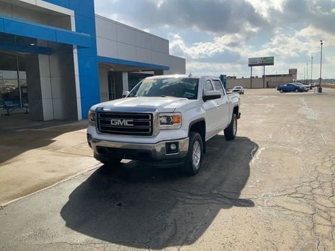 Used 2015 GMC Sierra 1500 SLE image 2